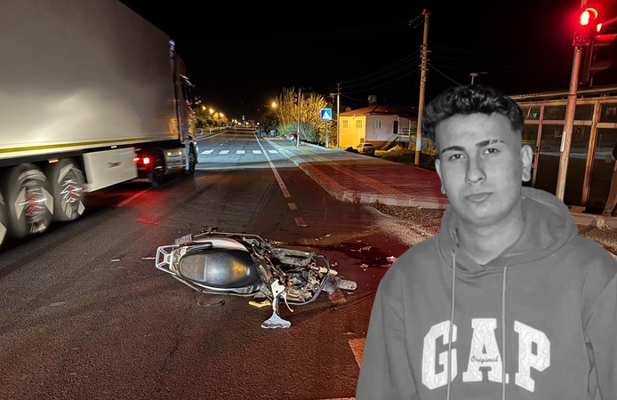 Motosiklet ile kamyonet çarpıştı: 19 yaşındaki sürücü hayatını kaybetti