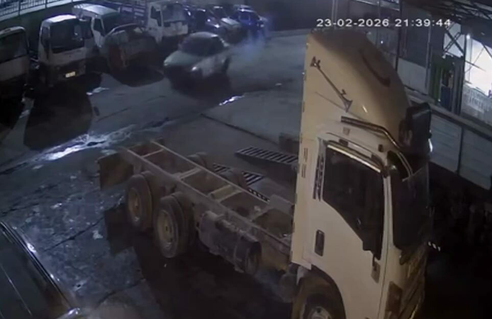 Manisa’da otomobil hırsızlığı kamerada