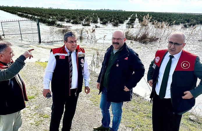 Tarsus'ta Baraj Su Tahliyesi Nedeniyle Taşkın Sahalarında İnceleme Yapıldı