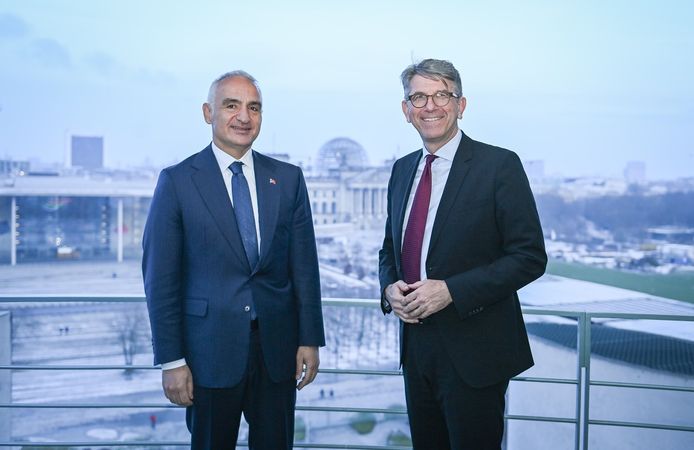 Bakan Ersoy, Almanya Kültür Bakanı Weimer ile Bir Araya Geldi