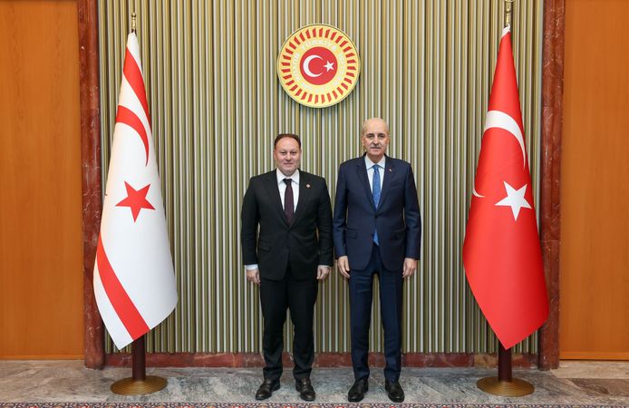 TBMM Başkanı Kurtulmuş, KKTC Meclis Başkanı Öztürkler ile bir araya geldi
