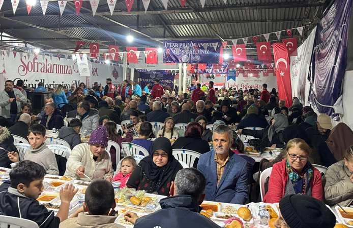 Akdeniz Belediyesi’nden anlamlı iftar buluşması