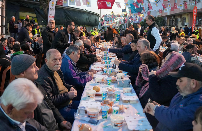 Tarsus Belediyesi'nin iftarında birlik ve beraberlik vurgusu