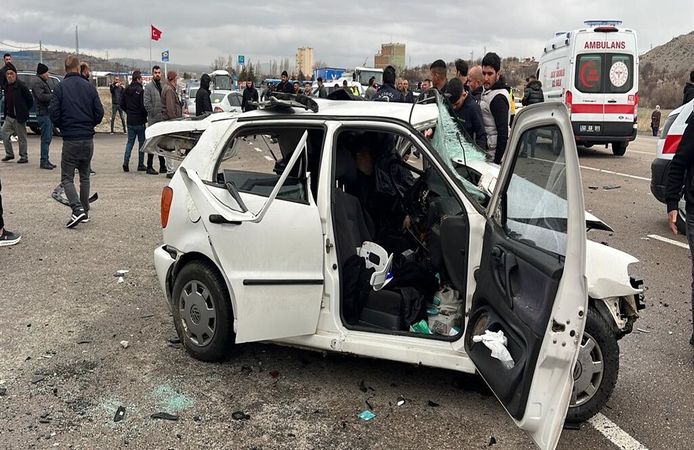 Nevşehir’de zincirleme kaza: Baba-oğul hayatını kaybetti