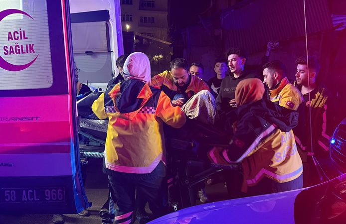 Baba ve ağabeyini tabancayla öldürüp babaannesini yaralayan şüpheli tutuklandı