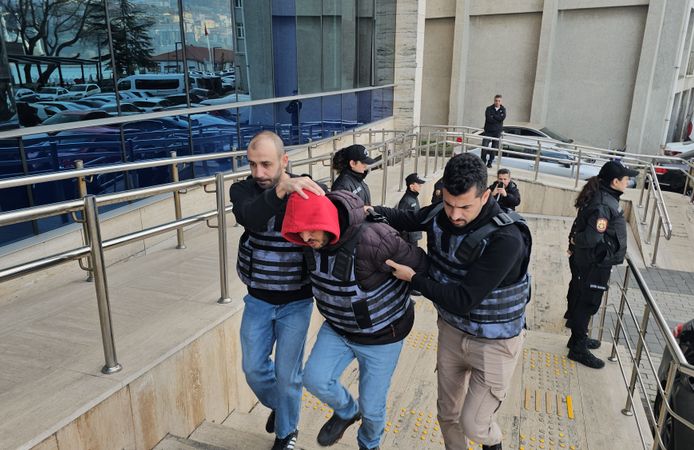 Eşinin dayısını bıçaklayarak öldüren sanık: Kendimi savundum