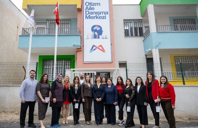 Meral Seçer, Otizm Farkındalık Günü’nde Otizm Aile Dayanışma Merkezi’ni ziyaret etti