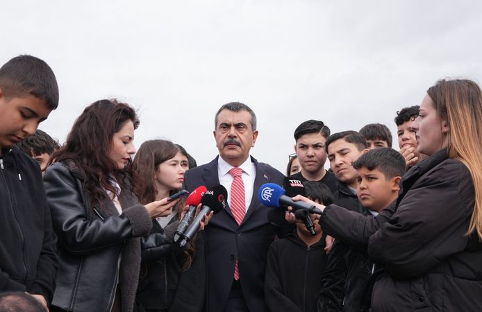 Bakan Tekin: "Okullarda güvenlik önlemleri arttırıldı"