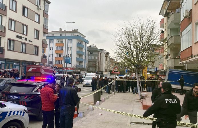 'Kokoreç' yüzünden tartıştığı esnafı tüfekle vurdu