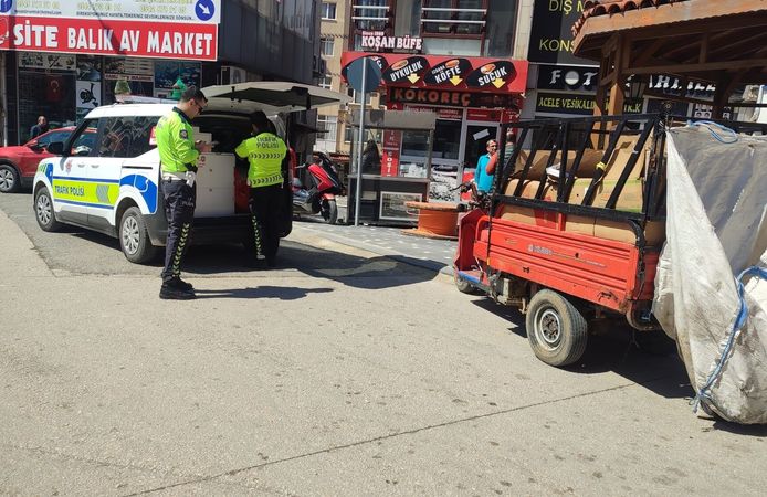 Plakasız motosiklet ve triportörün sürücülerine 126 bin lira ceza