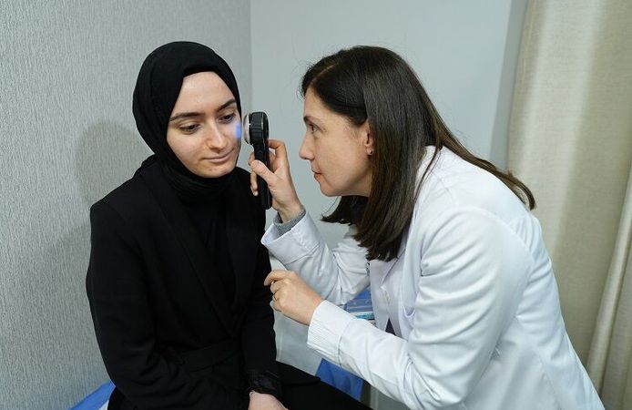 Yüzdeki kızarıklık hastalık habercisi olabilir