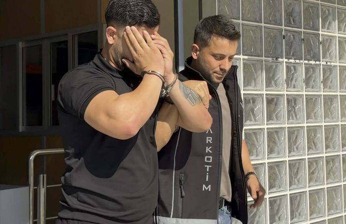 Aydın'da 4 bin 500 adet ecza hap ele geçirildi; 3 gözaltı