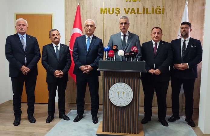 Sağlık Bakanı Memişoğlu, Muş’ta sağlık yatırımlarını değerlendirdi