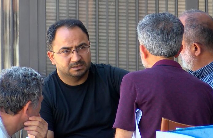 Uzaklaştırma kararı bulunan kişi eski eşi ve oğlunu öldürdü