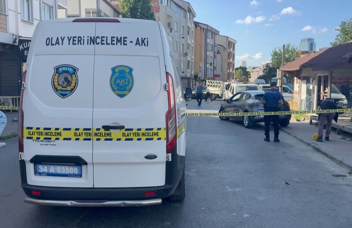 Esenyurt'ta silahlı saldırı: 2 yaralı