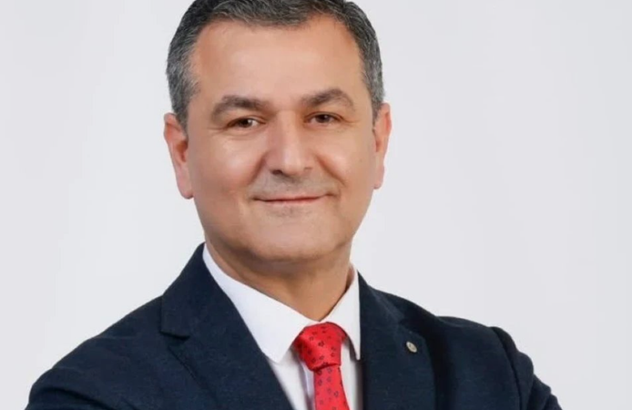İzmit Belediyesi'nde başkanvekili Lütfü Obuz oldu