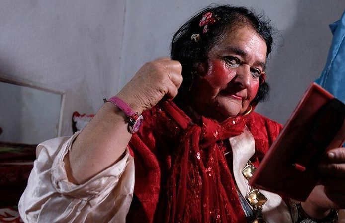 "Kırmızılı Kadın" artık aramızda değil