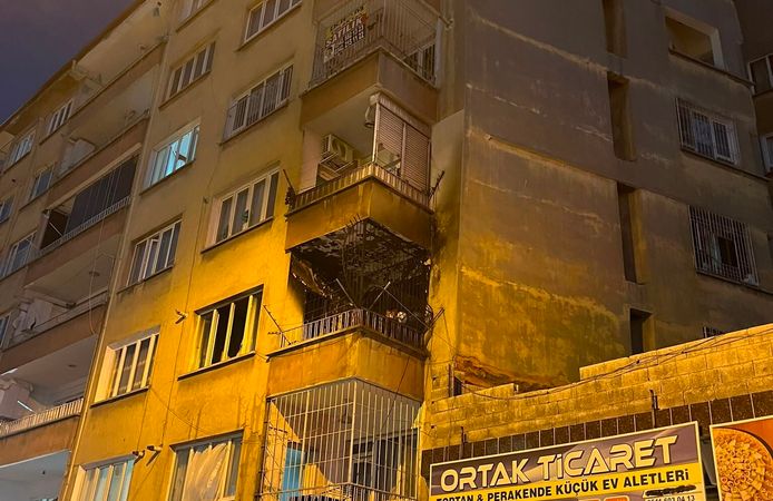 Evde çıkan yangında yatalak kadın öldü