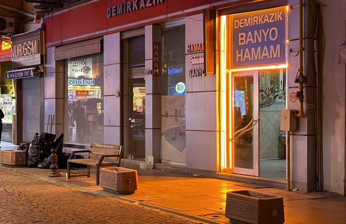 Hamamda fenalaşıp, hayatını kaybetti