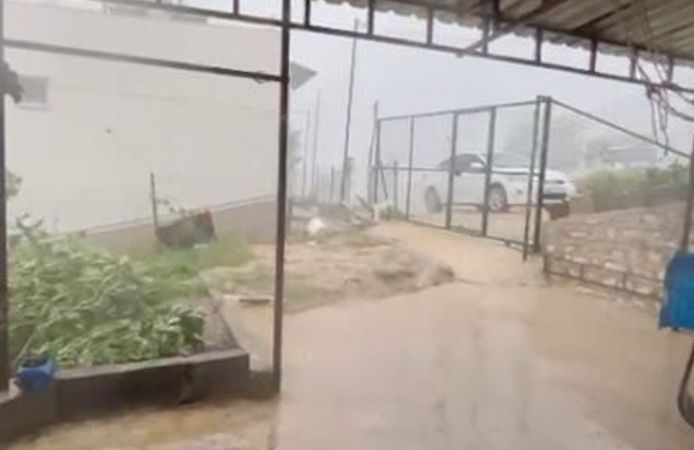 Osmaniye’de 32 derece sıcakta sağanak, dolu ve fırtına