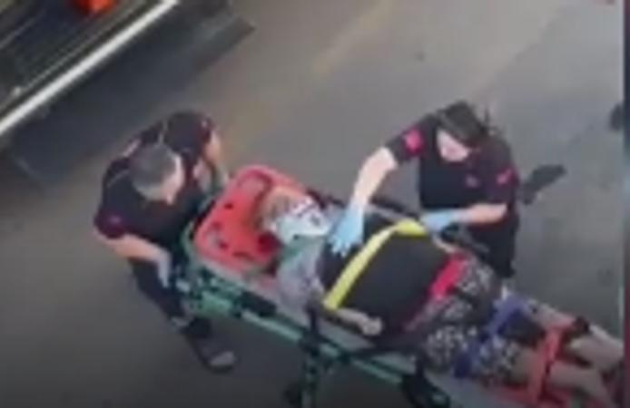 Yaya geçidinde otomobilin çarptığı kadın hayatını kaybetti