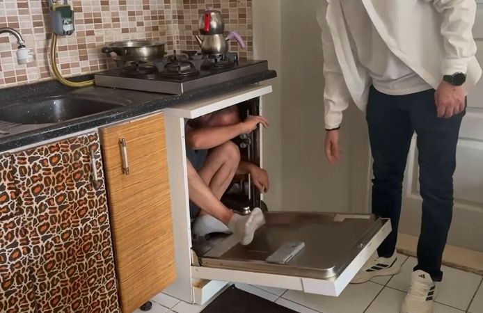 31 yıl hapis cezası bulunan firari, bulaşık makinesine saklanırken yakalandı