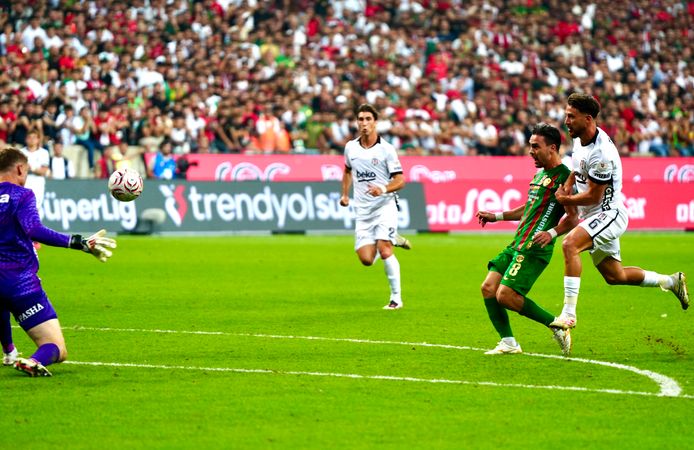 Beşiktaş 2 farktan dönemedi: Amed sahasında kazandı