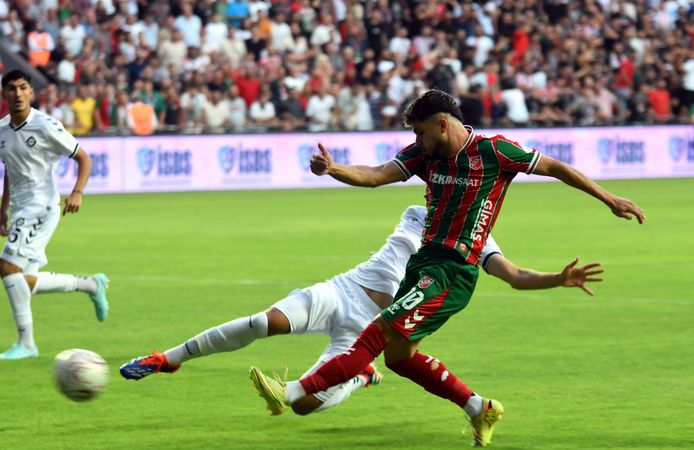 Karşıyaka ile Altay puanları paylaştı