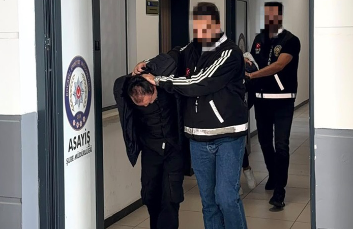 İş görüşmesi vaadiyle dolandırdılar
