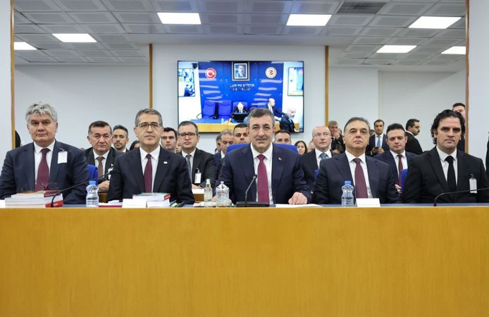 Bütçe görüşmelerinde fon krizi tartışması