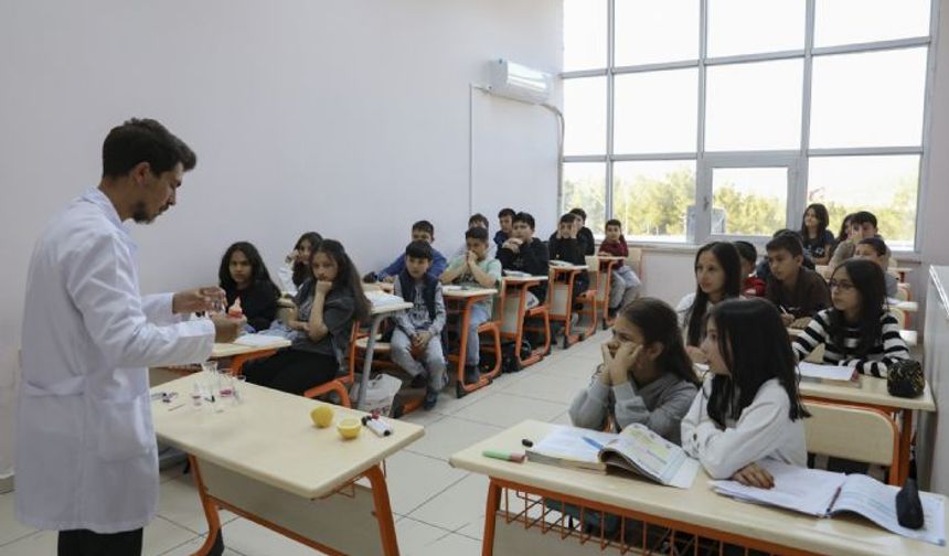 Gülnar'ın gençleri geleceğe büyükşehir ile hazırlanıyor