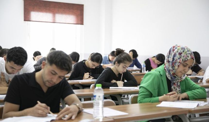 Mersinde YKSye hazırlıkta gerçek sınav deneyimi