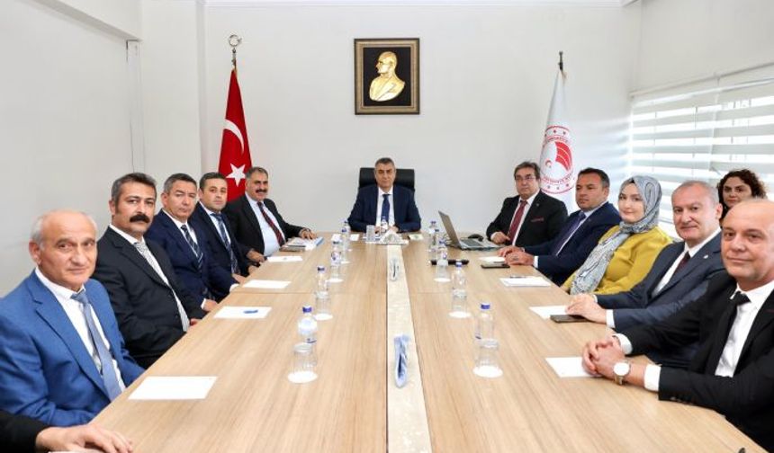 Mersin Valisi Atilla Toros, İl Tarım ve Orman Müdürlüğü'nü ziyaret etti