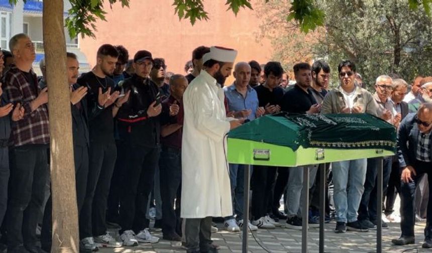 Anneler Günü Kutlaması sonrası kazada hayatını kaybetti