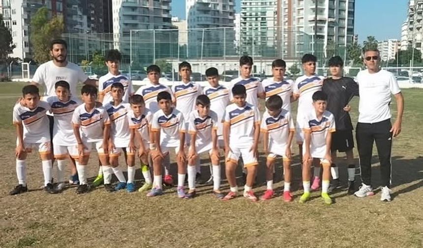 Mersin Amatör’de heyecan sürüyor: Genç takımlar sahada parladı