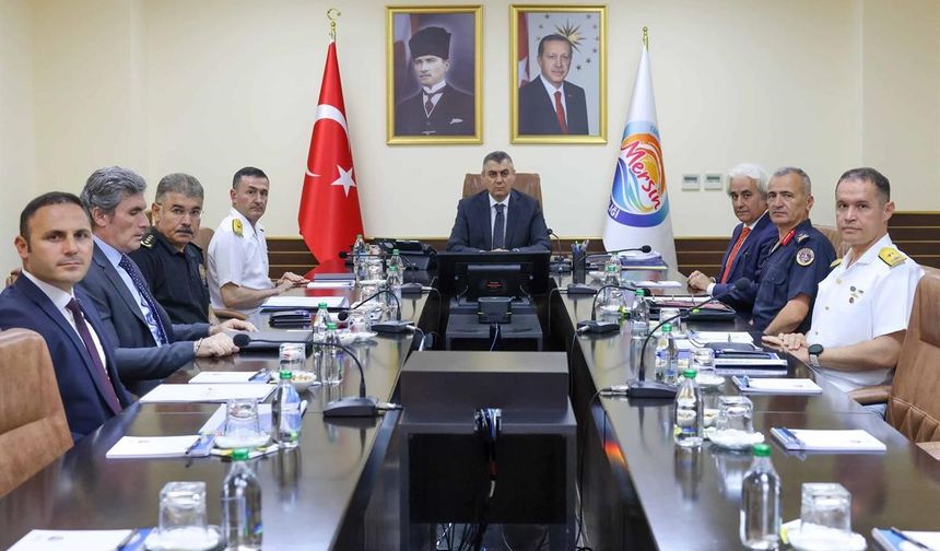 Mersin'de Güvenlik Operasyonları: 968 Hükümlü Yakalandı