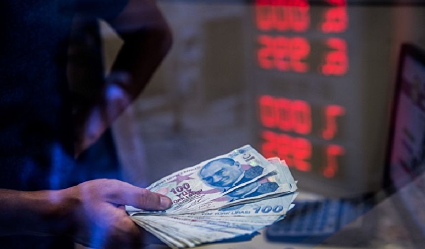 Emekliler ve memurlar yeni yılda bu maaşı alacak: İşte net ücretler
