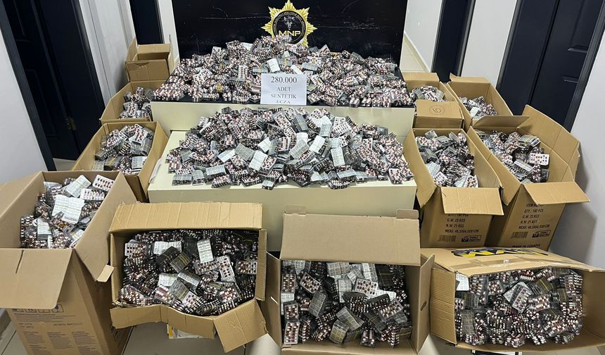 Mersin'de dev sentetik ecza operasyonu