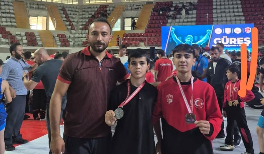 Mutlu Güreşçiler Türkiye Şampiyonasında Parladı