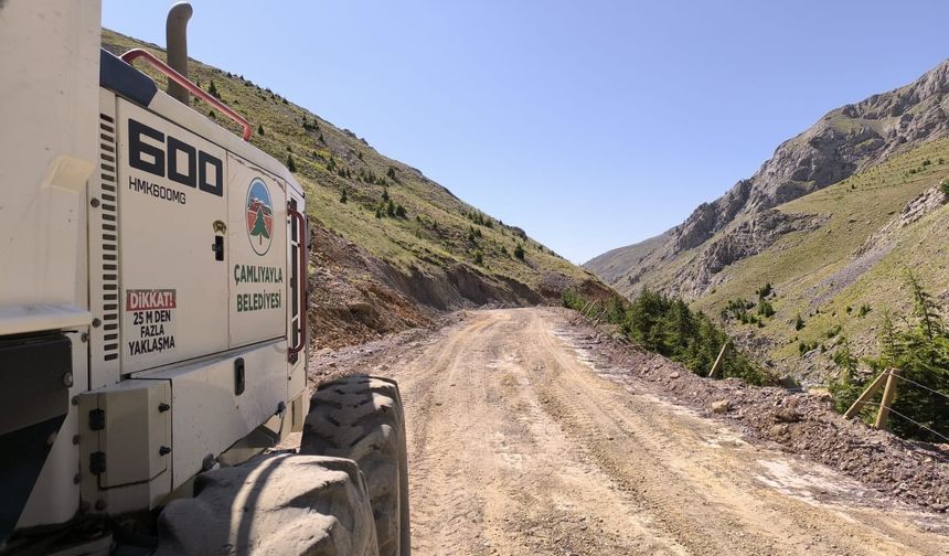 Çamlıyayla’da Ulaşım Ağı Güçleniyor: Çalışmalar Tamamlandı
