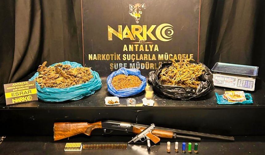 Antalya Emniyeti'nden Uyuşturucu Baskını