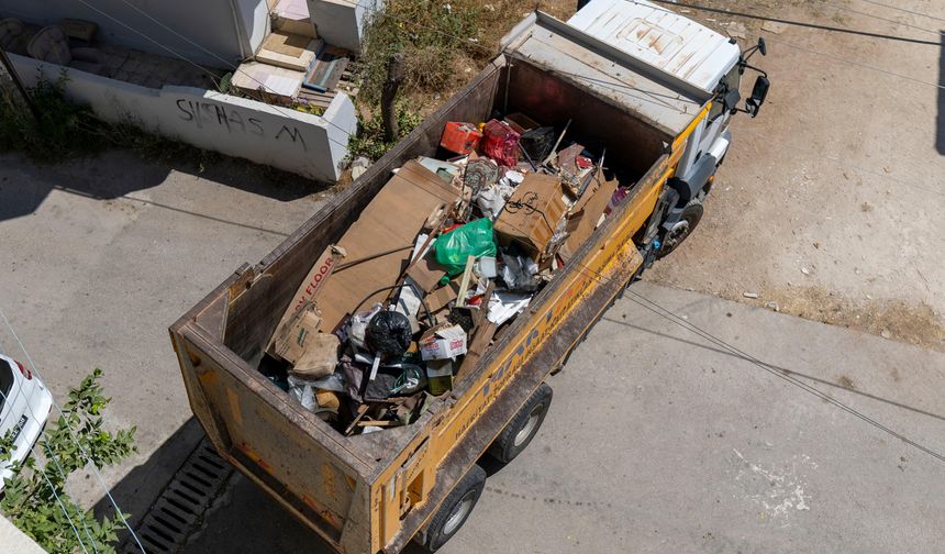 Mahalleliyi isyan ettirmişti: Mersin’deki çöp evden geriye kalanlar şaşırttı