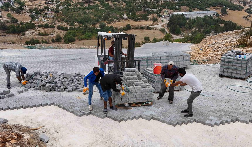 Tarsus Belediyesi’nden Kuzoluk Mahallesi’ne Altyapı Yatırımı