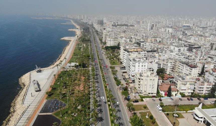 Mersin Yanıyor: Sıcak Hava Hayatı Felç Etti