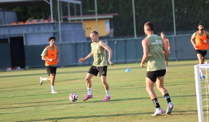 Alanyaspor, Rizespor Maçı Hazırlıklarına Başladı