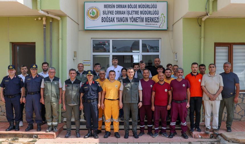 Mersin Valisi Toros, Yangın Sonrası Silifke’deki Mahalleleri Ziyaret Etti