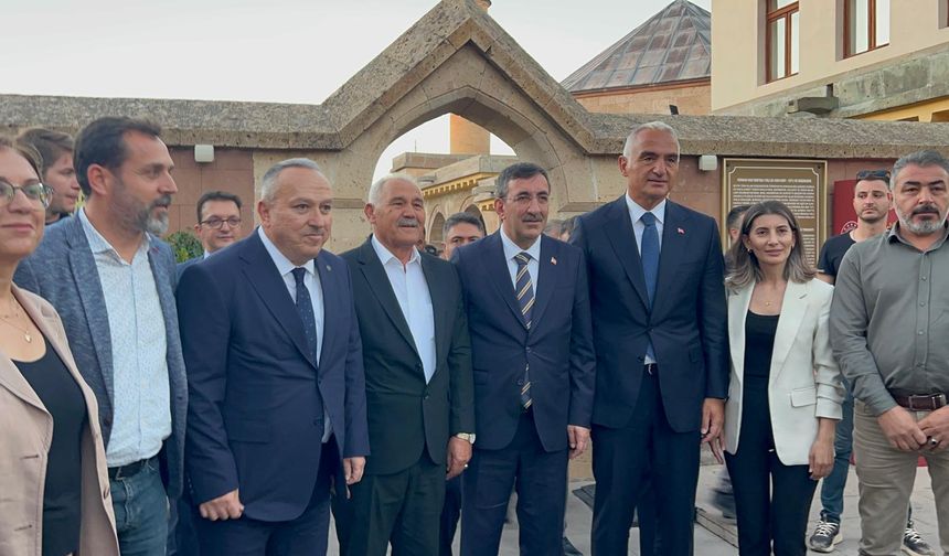 Cumhurbaşkanı Yardımcısı Yılmaz’dan Hacı Bektaş Veli Mesajı: “Güçlünün Değil, Haklının Yanındayız”