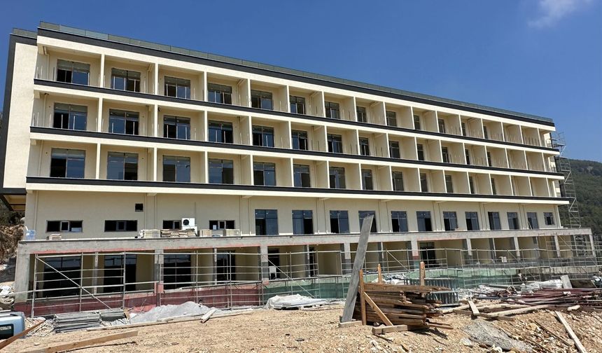 Anamur Huzur Evi inşaatı devam ediyor