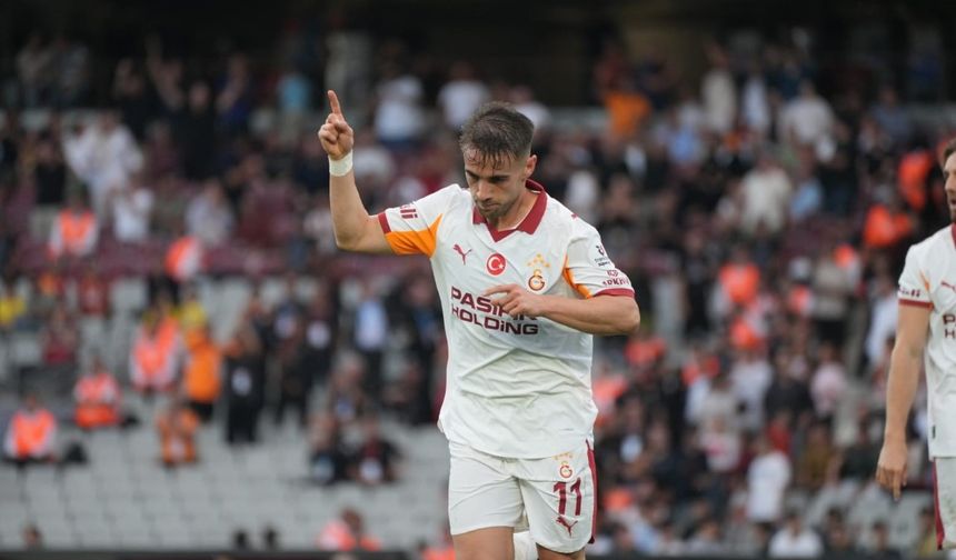 Galatasaray ikinci yarı açıldı