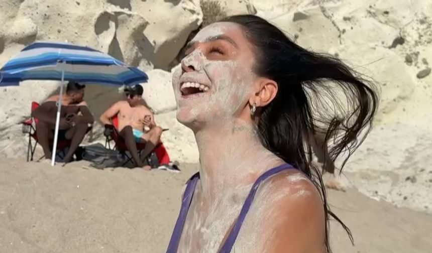 Aybüke Albere'den Tatil Pozlarıyla Yaza Veda Mesajı